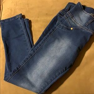 Tush Push skinny jeans